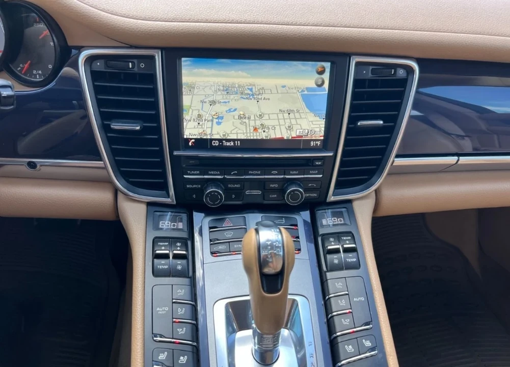 2014 Porsche 970 Panamera - Image 15 of 21