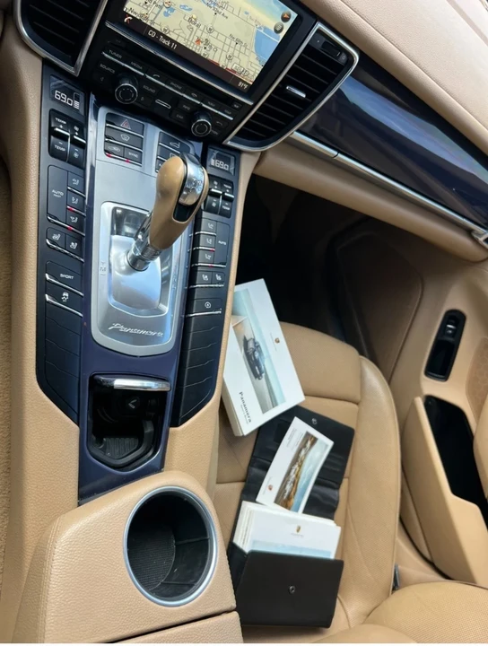 2014 Porsche 970 Panamera - Image 16 of 21