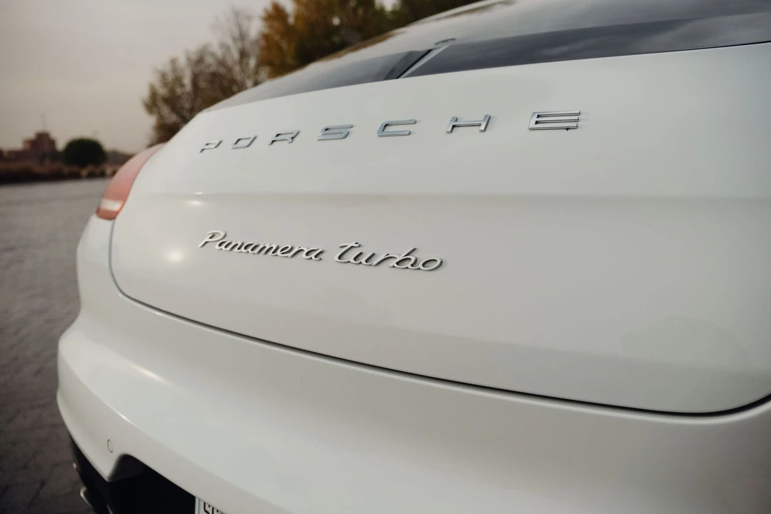 2014 Porsche 970 Panamera - Image 3 of 20