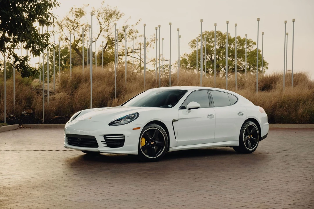 2014 Porsche 970 Panamera - Image 17 of 20