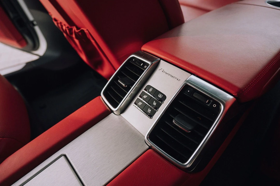 2014 Porsche 970 Panamera - Image 12 of 20