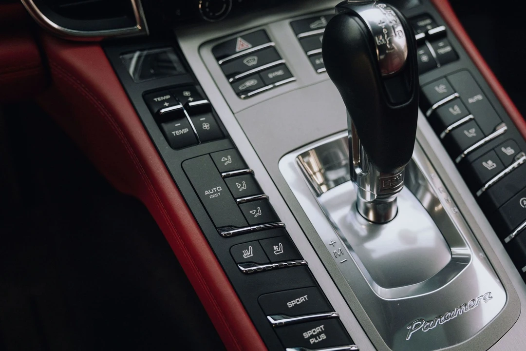 2014 Porsche 970 Panamera - Image 13 of 20
