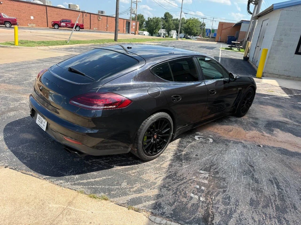 2014 Porsche 970 Panamera - Image 13 of 31