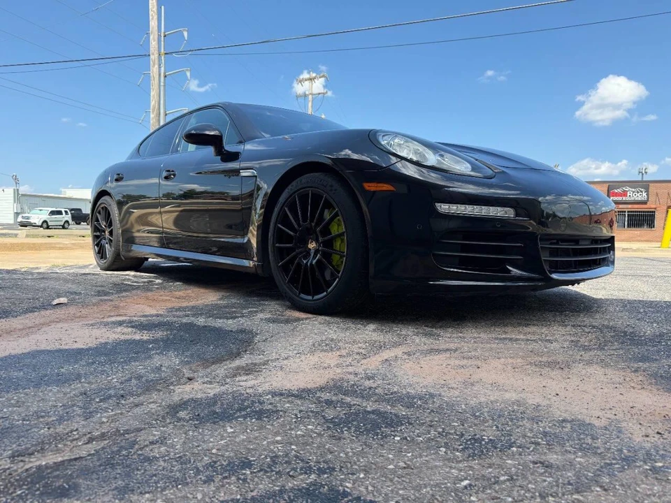 2014 Porsche 970 Panamera - Image 11 of 31
