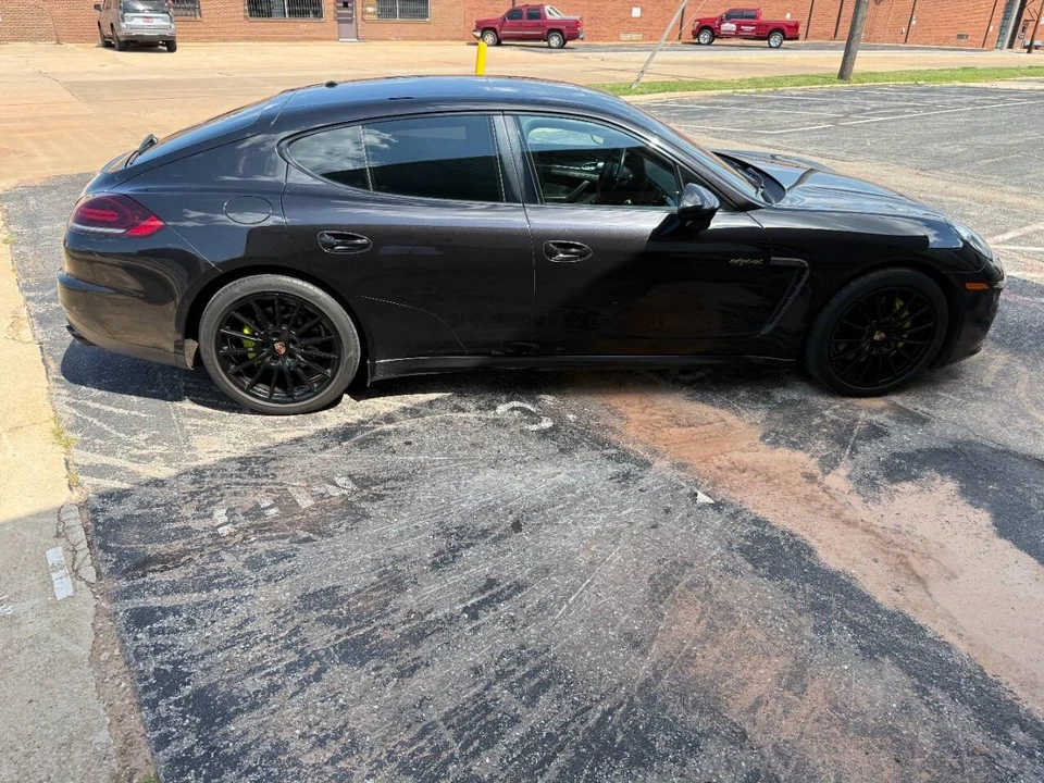 2014 Porsche 970 Panamera - Image 15 of 31