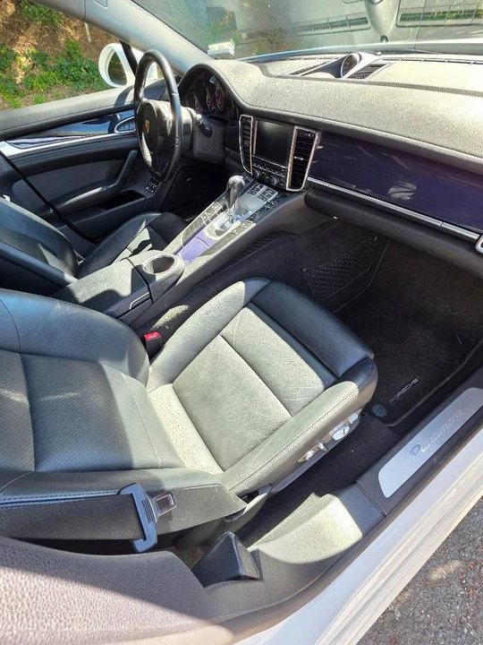 2014 Porsche Panamera - Image 8 of 12