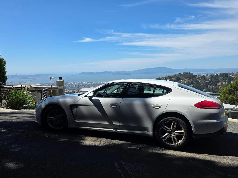 2014 Porsche Panamera - Image 3 of 12