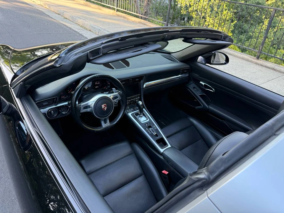 2014 Porsche 991 Targa 4 & 4S - Image 7 of 24
