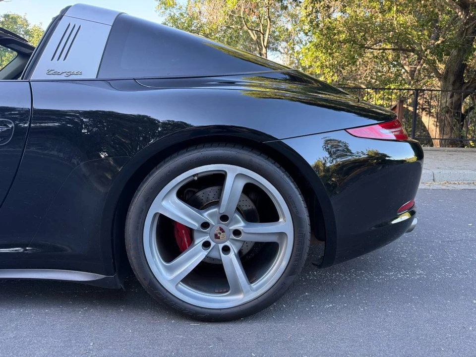 2014 Porsche 991 Targa 4 & 4S - Image 19 of 24