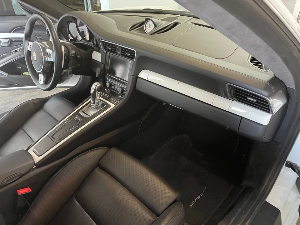 2014 Porsche 991 Turbo S - Image 6 of 8