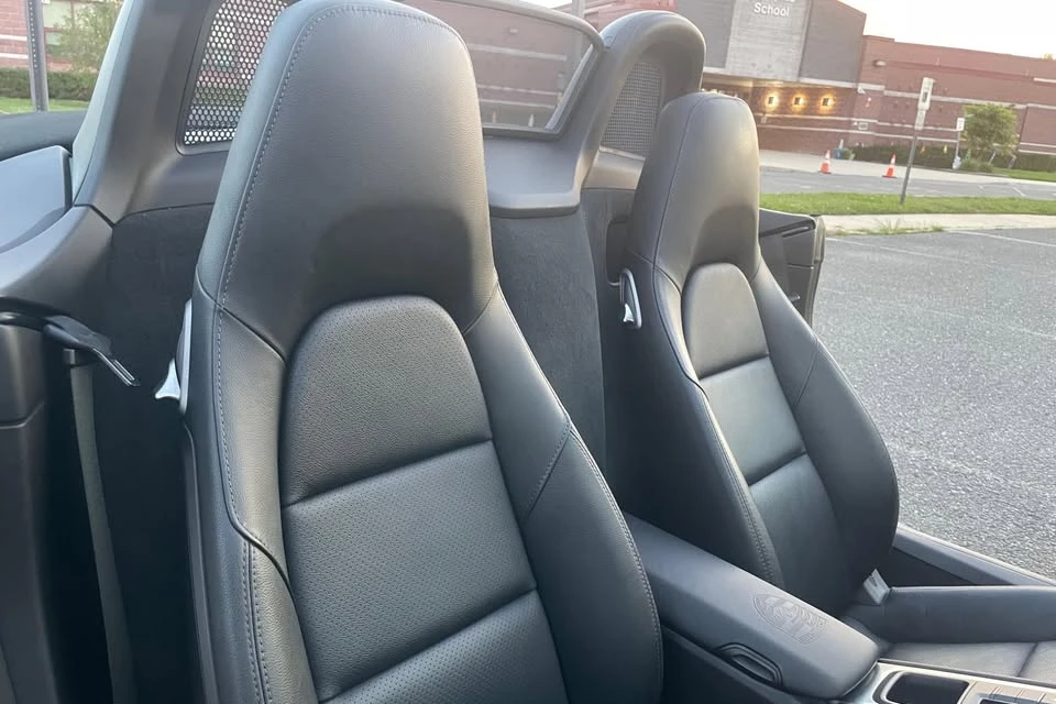2014 Porsche 981 Boxster - Image 8 of 9