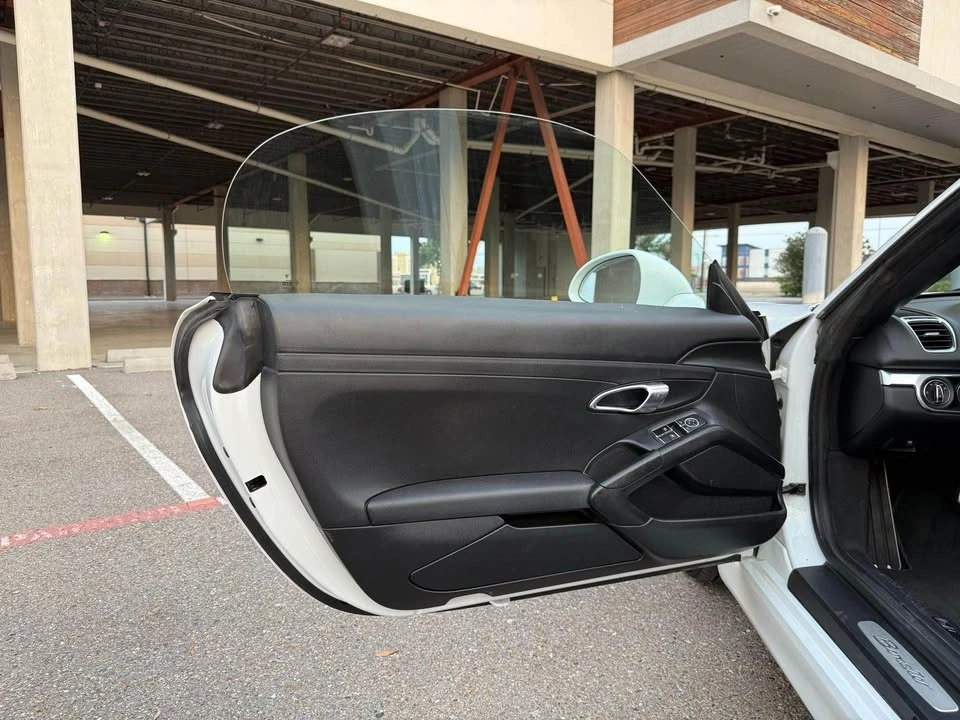 2014 Porsche 981 Boxster - Image 8 of 18