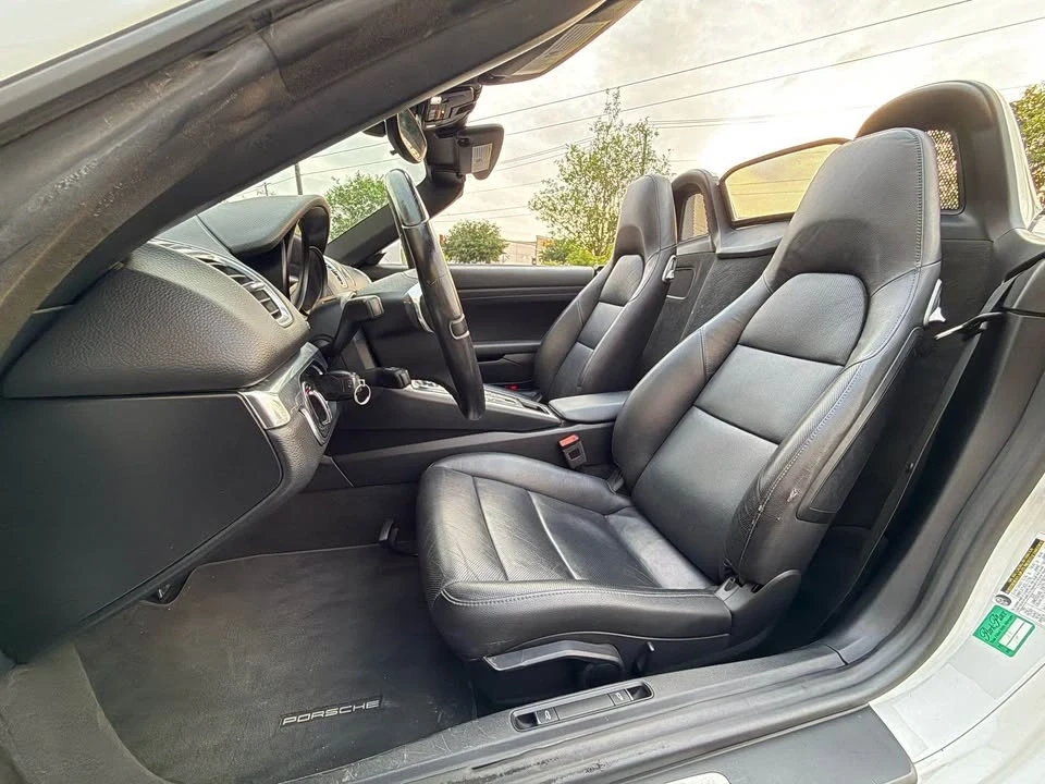 2014 Porsche 981 Boxster - Image 11 of 18