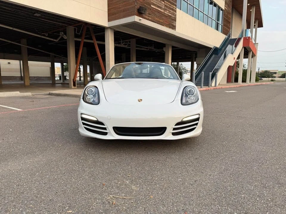 2014 Porsche 981 Boxster - Image 17 of 18