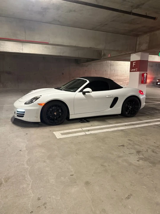 2014 Porsche 981 Boxster - Image 4 of 15
