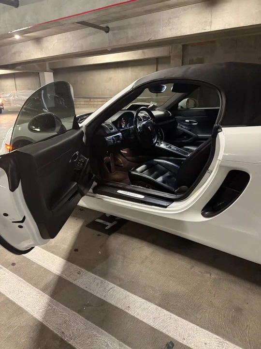 2014 Porsche 981 Boxster - Image 14 of 15