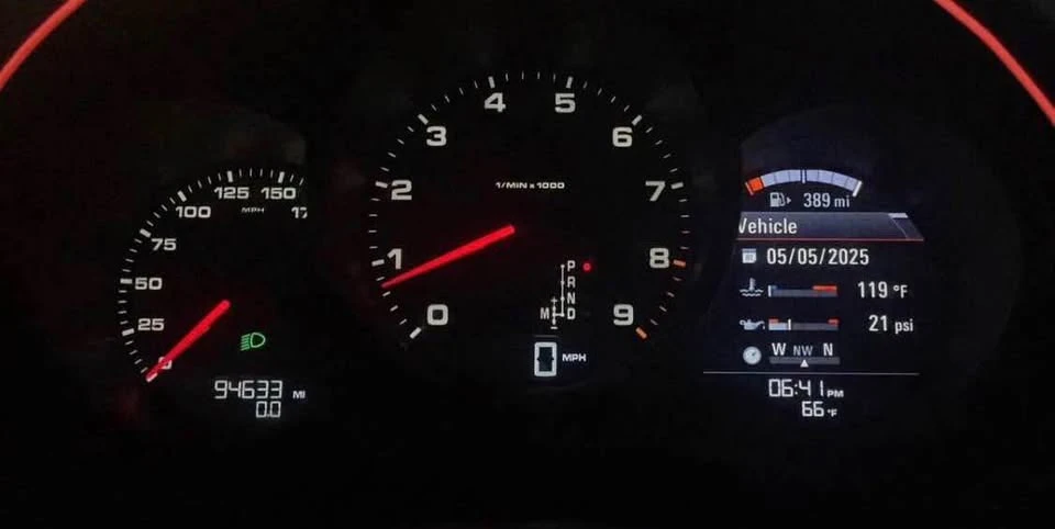 2014 Porsche 981 Boxster - Image 9 of 15