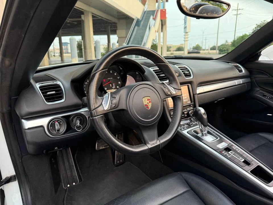 2014 Porsche 981 Boxster - Image 16 of 17