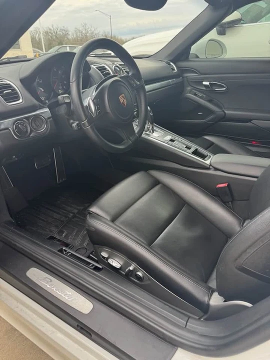 2014 Porsche 981 Boxster - Image 7 of 11