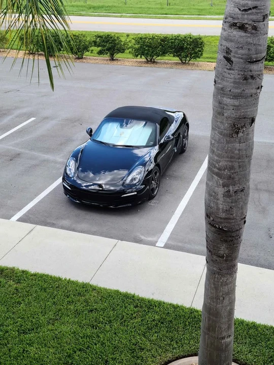 2014 Porsche 981 Boxster - Image 2 of 3