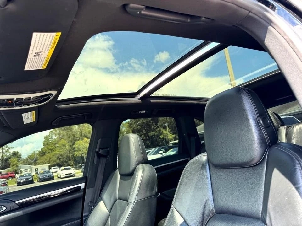 2014 Porsche 958 Cayenne - Image 9 of 19