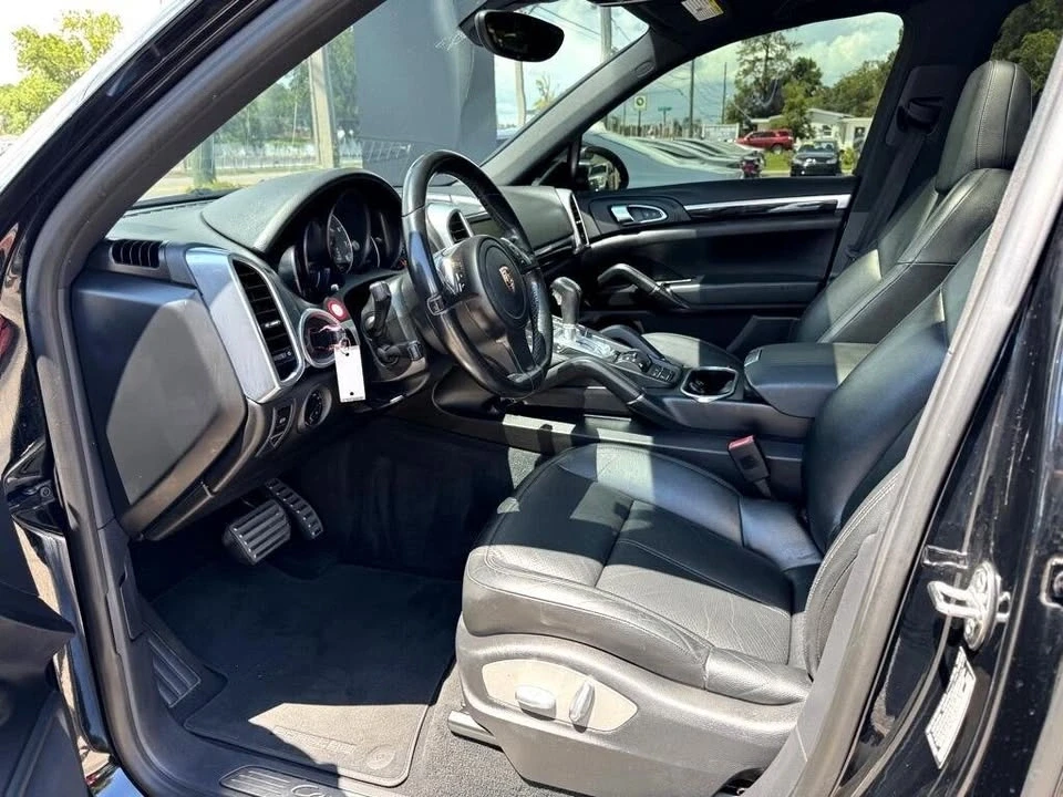 2014 Porsche 958 Cayenne - Image 8 of 19