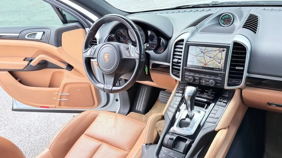 2014 Porsche 958 Cayenne - Image 15 of 18