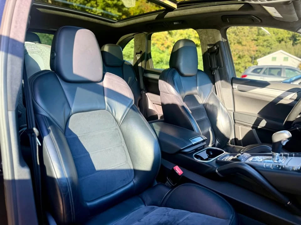 2014 Porsche 958 Cayenne - Image 11 of 17