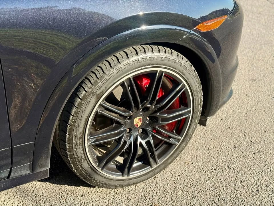 2014 Porsche 958 Cayenne - Image 9 of 17