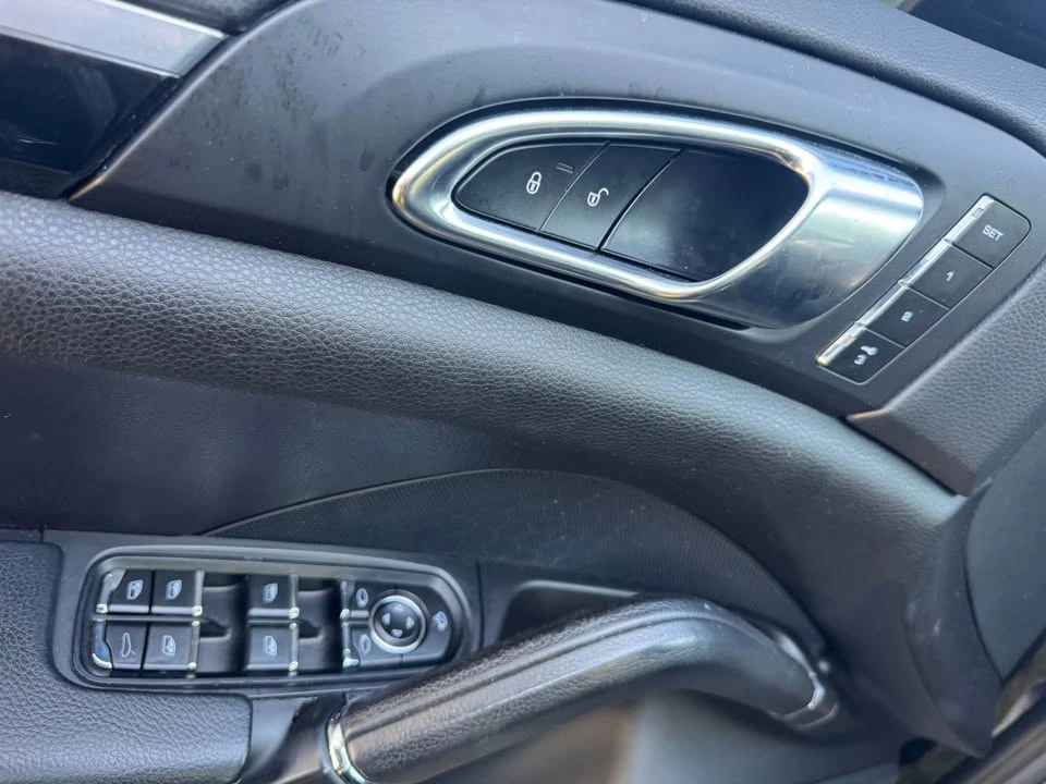 2014 Porsche 958 Cayenne - Image 9 of 10