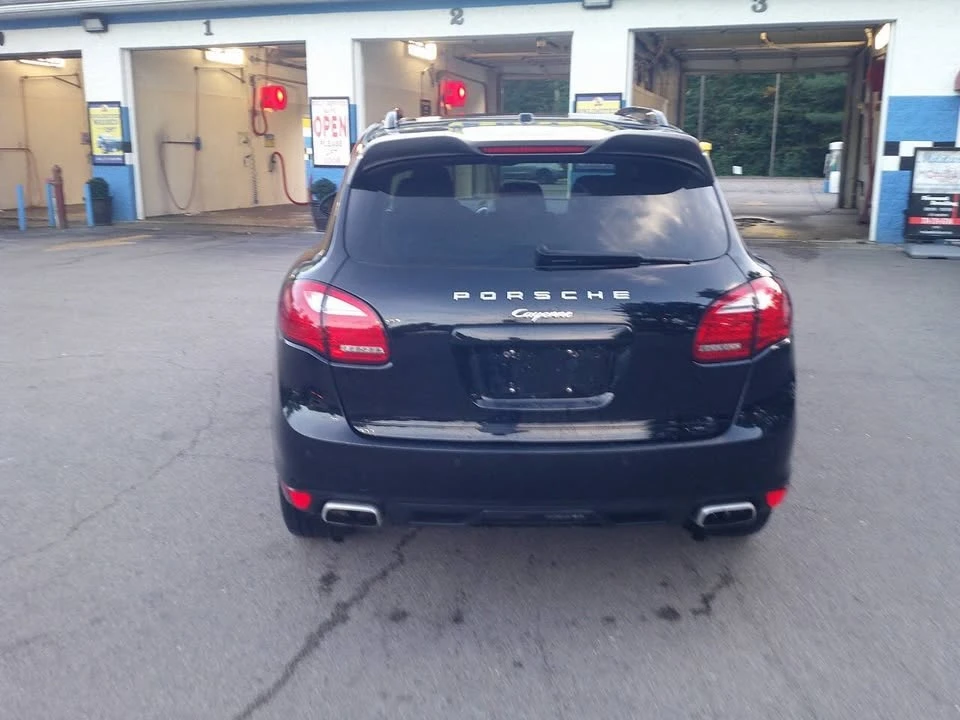 2014 Porsche 958 Cayenne - Image 8 of 20