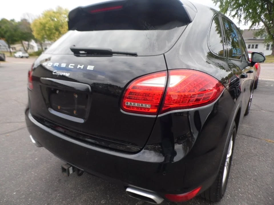 2014 Porsche 958 Cayenne - Image 4 of 12