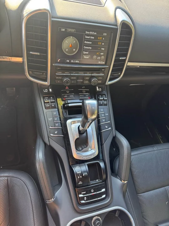 2014 Porsche 958 Cayenne - Image 7 of 10