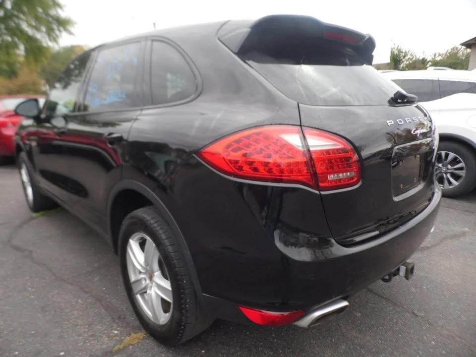 2014 Porsche 958 Cayenne - Image 3 of 12