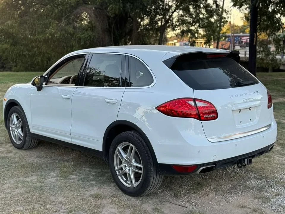 2014 Porsche 958 Cayenne - Image 4 of 18
