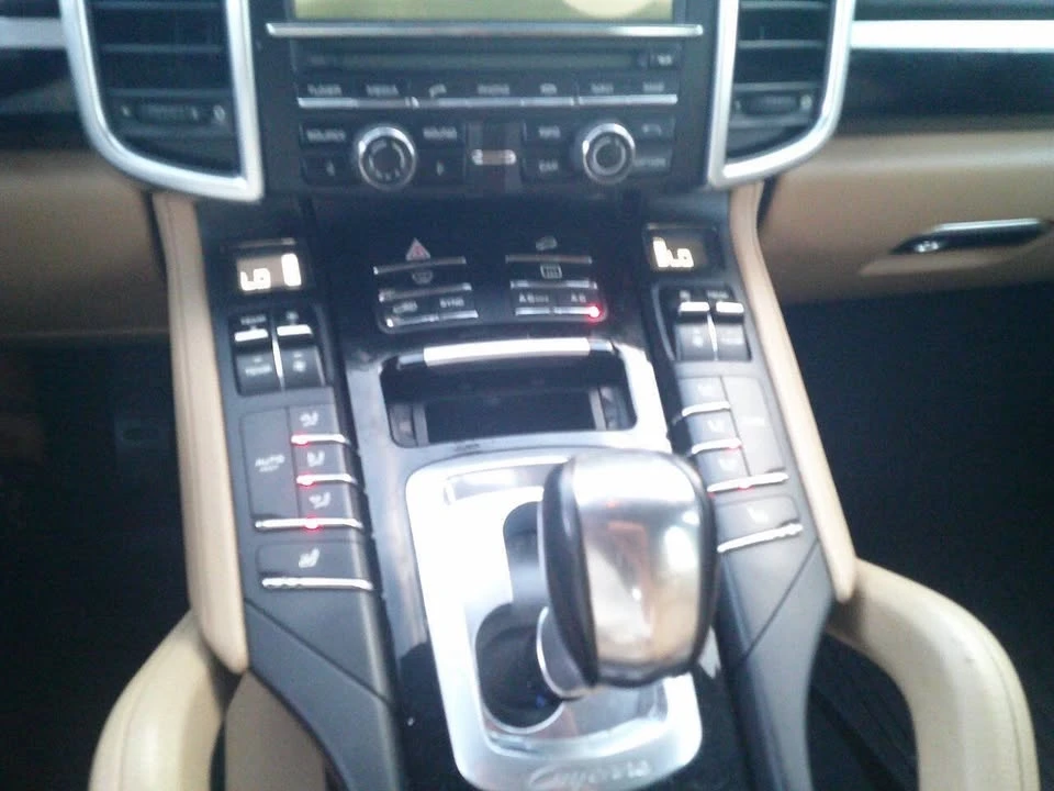 2014 Porsche 958 Cayenne - Image 14 of 20