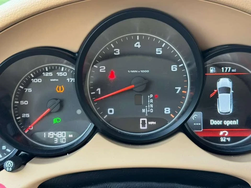 2014 Porsche 958 Cayenne - Image 15 of 18