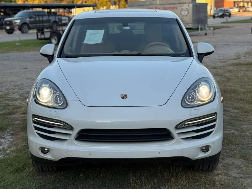 2014 Porsche 958 Cayenne - Image 2 of 17