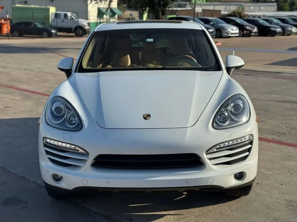 2014 Porsche 958 Cayenne - Image 3 of 15