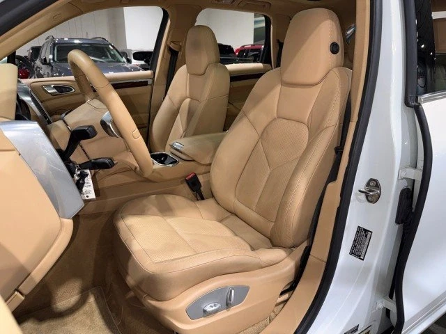 2014 Porsche 958 Cayenne - Image 8 of 19