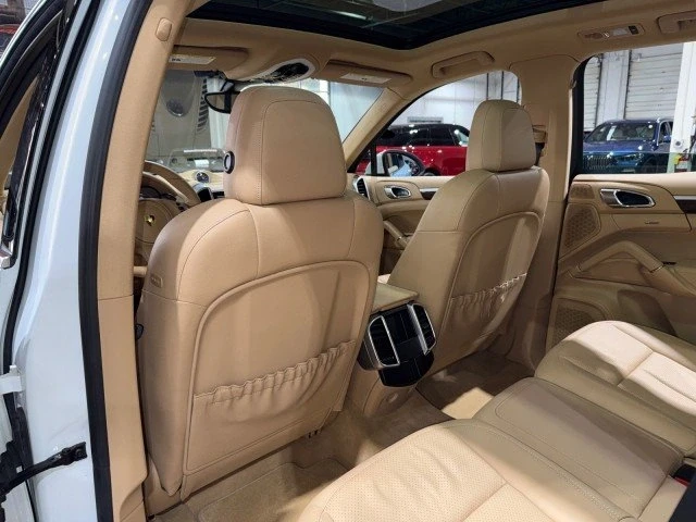 2014 Porsche 958 Cayenne - Image 10 of 19