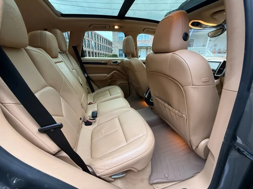 2014 Porsche 958 Cayenne - Image 11 of 18