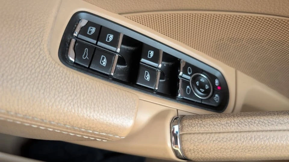 2014 Porsche 958 Cayenne - Image 13 of 20