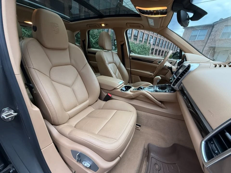 2014 Porsche 958 Cayenne - Image 13 of 18