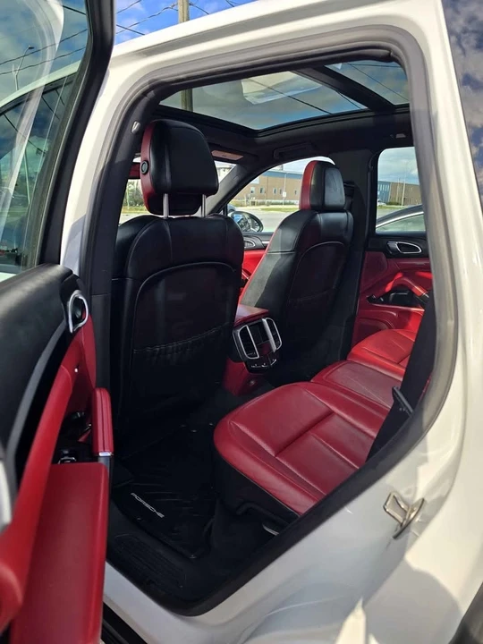 2014 Porsche 958 Cayenne - Image 7 of 10