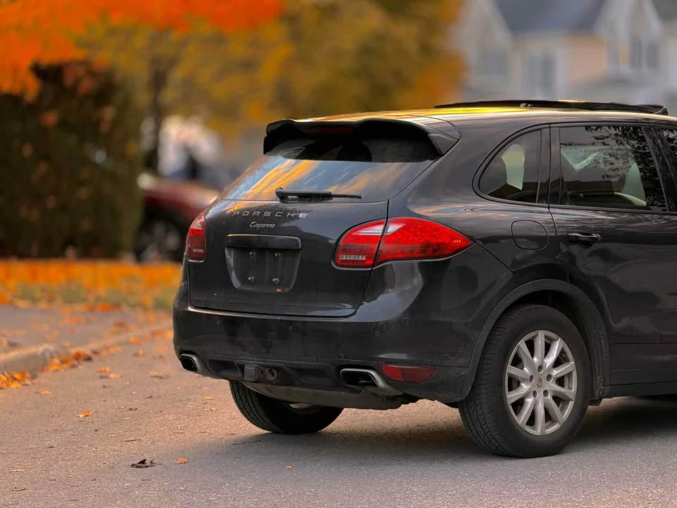 2014 Porsche 958 Cayenne - Image 3 of 11