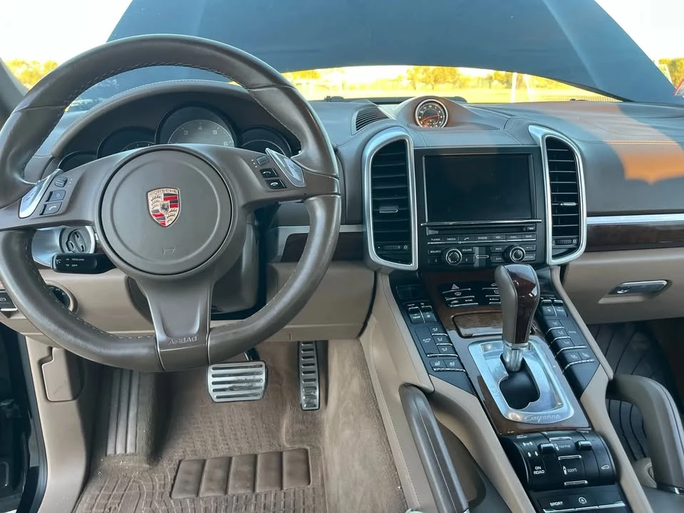 2014 Porsche 958 Cayenne - Image 17 of 19