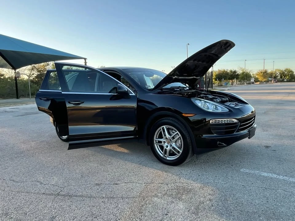 2014 Porsche 958 Cayenne - Image 9 of 19