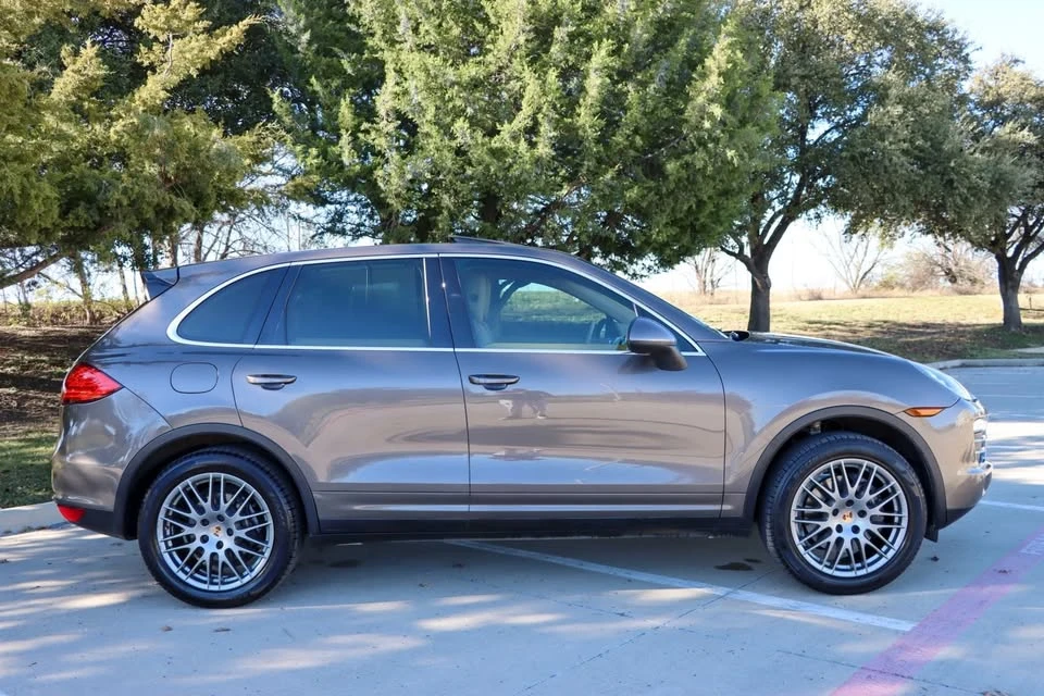 2014 Porsche 958 Cayenne - Image 5 of 20