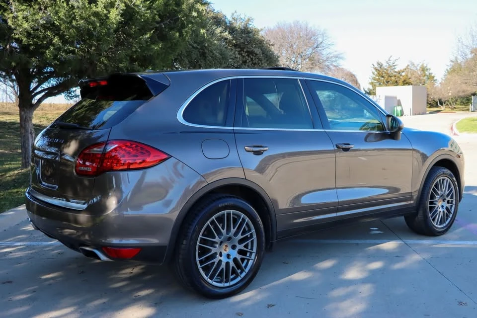 2014 Porsche 958 Cayenne - Image 6 of 20